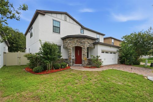 9243 Chandler Dr, Groveland, FL, 34736-7905 | Card Image