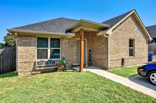 409 E Maple Row, Denison, TX, 75021-2711 | Card Image