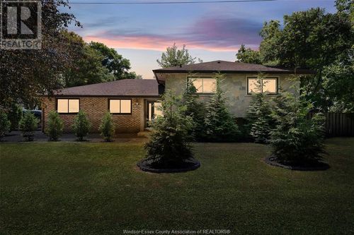 1815 Omira St, Lasalle, ON, N9H1R3 | Card Image