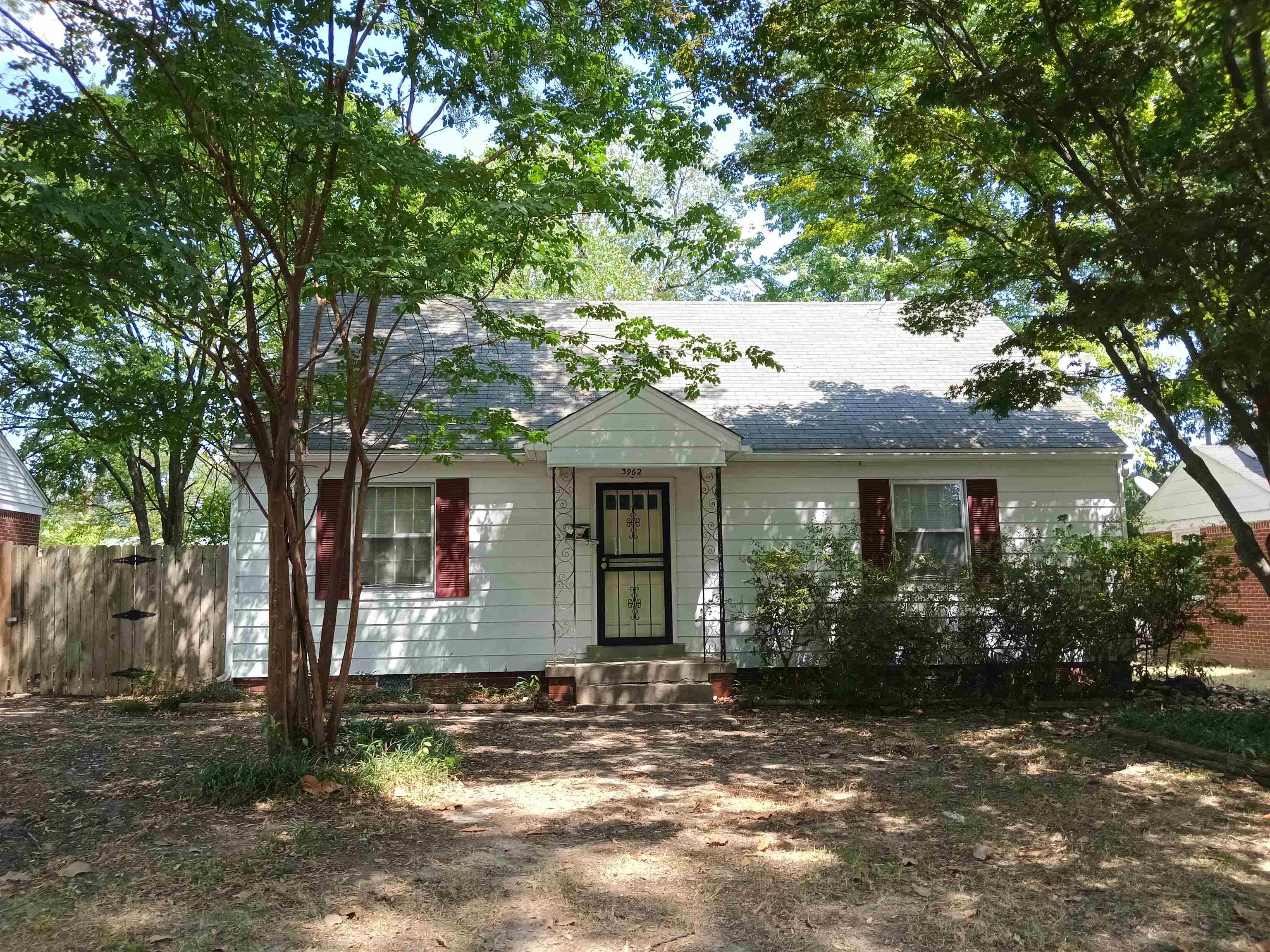 Carter Ave, Memphis, TN 38122