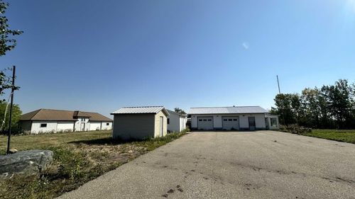 60037 Township Road 725, Clairmont, AB, T8X4R4 | Card Image