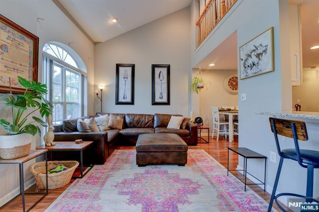 179 Riverwalk Way, Townhouse with 2 bedrooms, 3 bathrooms and null parking in Clifton NJ | Image 4
