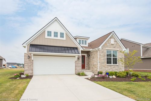 2329 Provencal Dr, Commerce Twp, MI, 48382 | Card Image