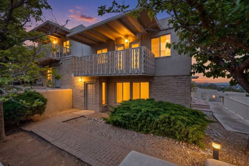 45-320 Artist Rd, Santa Fe, NM, 87501-2079 | Card Image