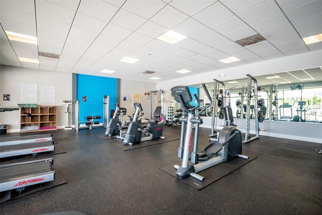 APT-1906 - 3675 N Country Club Dr, Condo with 2 bedrooms, 2 bathrooms and null parking in Aventura FL | Image 43