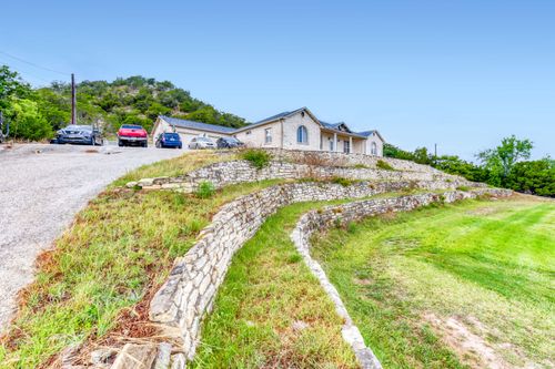 39 La Toya Trail, Wimberley, TX, 78676 | Card Image