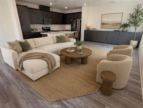 1357 Palo Verde Way, Vista, CA, 92083-7204 | Card Image