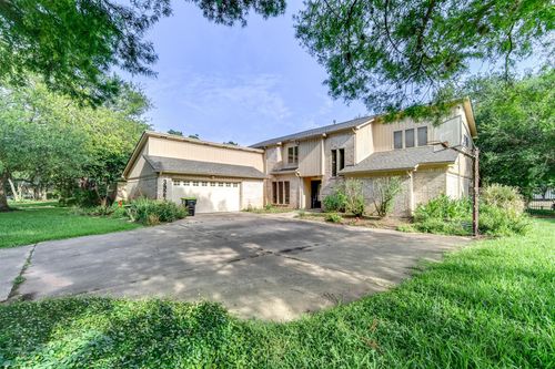 3927 Pleasant Valley Dr, Missouri City, TX, 77459-4113 | Card Image