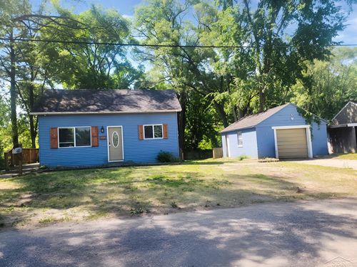 512 Coal Street Road, St Charles Township, MI, 48655 | Card Image