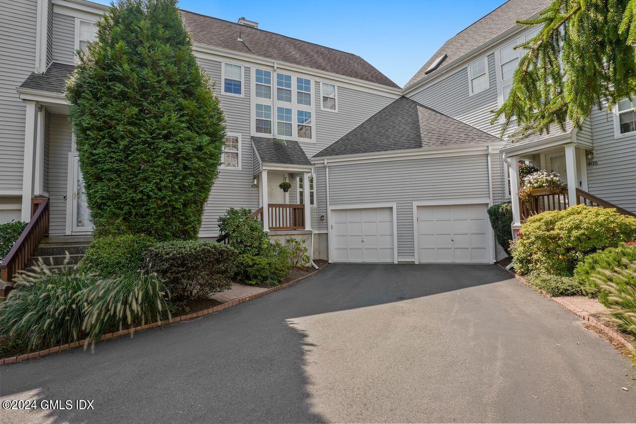 Foxboro Dr, Norwalk, CT 06851 #1