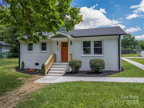 132 Kennedy Ave, Kannapolis, NC, 28083-6338 | Card Image