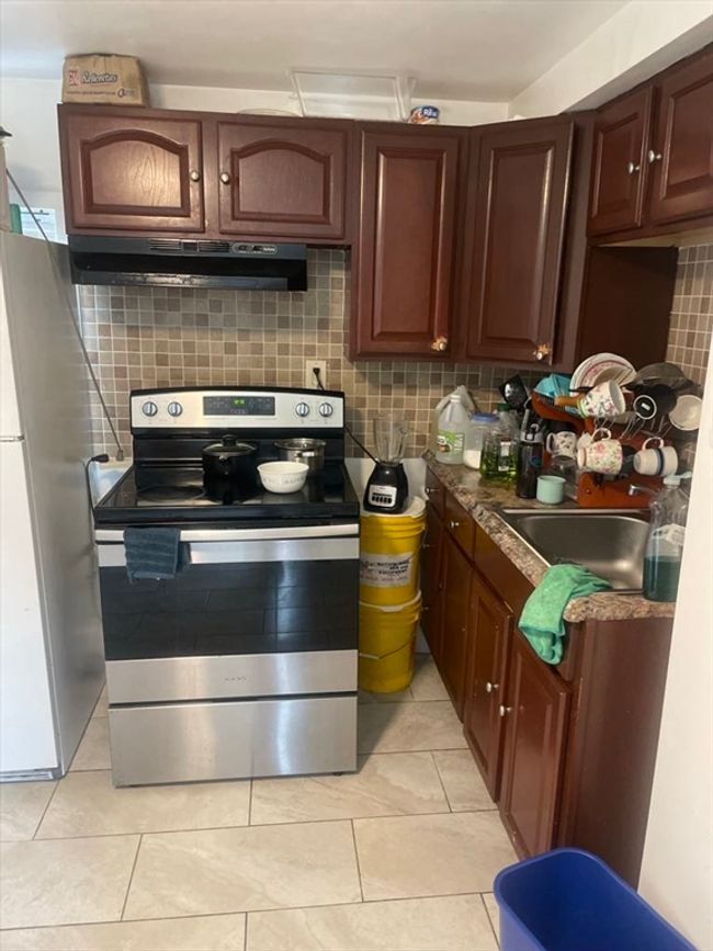 55 Fuller St, Home with 3 bedrooms, 3 bathrooms and 2 parking in Brockton MA | Image 19