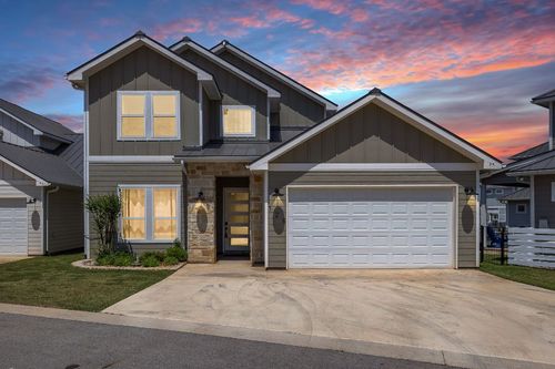 128 Village View Dr, Kingsland, TX, 78639-4609 | Card Image