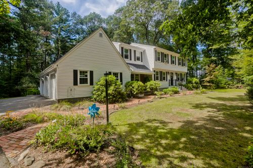 825 Copper Hill Rd, West Suffield, CT, 06093-2904 | Card Image