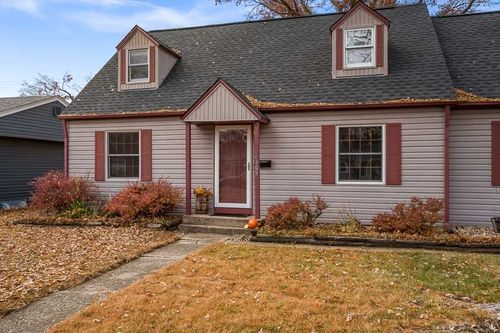 6408 1st St, Loves Park, IL, 61111-4104 | Card Image