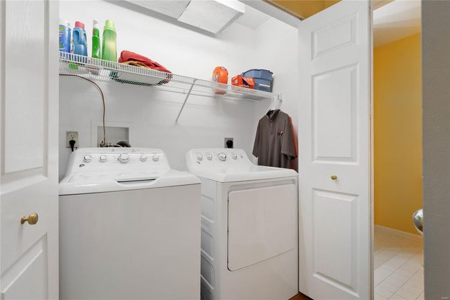 APT-3C - 505 N And South Rd, Condo with 3 bedrooms, 3 bathrooms and 2 parking in University City MO | Image 26