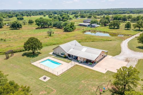 197 County Road 3553, Paradise, TX, 76073-4333 | Card Image