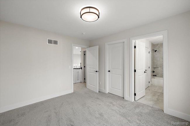 682 Westlake Ave, House other with 4 bedrooms, 4 bathrooms and null parking in Oxford MI | Image 47