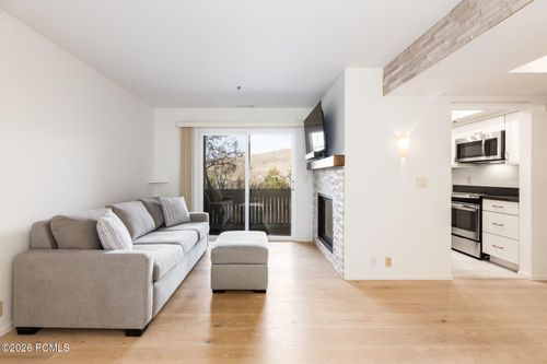 6-c-6915 N 2200 W, Park City, UT, 84098-8267 | Card Image