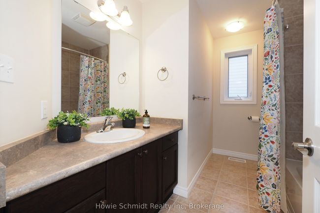 11 - 90 Alderson Dr, Condo with 3 bedrooms, 4 bathrooms and 3 parking in Cambridge ON | Image 34