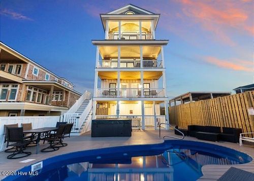 111 Ocean Ridge Dr, Atlantic Beach, NC, 28512-7201 | Card Image