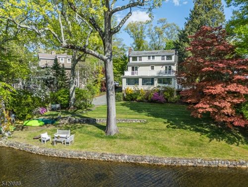 21 Fernwood Pl, Mountain Lakes, NJ, 07046-1601 | Card Image