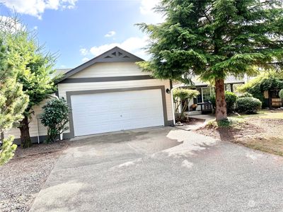 645 Wicks Lane E, House other with 3 bedrooms, 2 bathrooms and 2 parking in Eatonville WA | Image 2