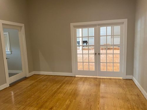 104 S S Robinson St, Cleburne, TX, 76031-5612 | Card Image