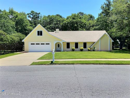 118 Linnet Dr, Ocean Springs, MS, 39564-9721 | Card Image