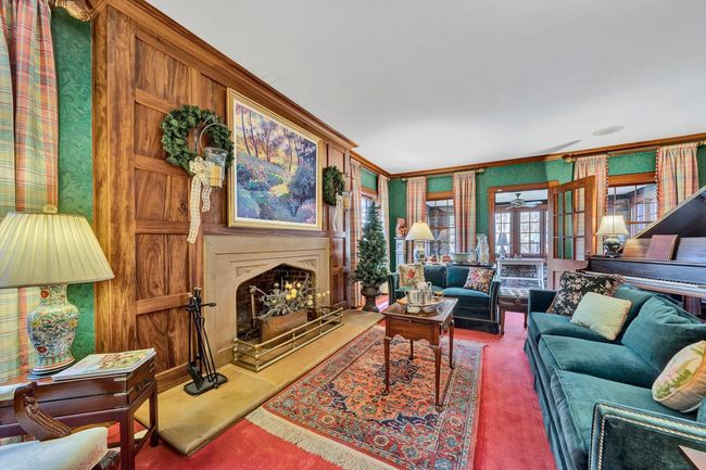 Living Room | Image 10