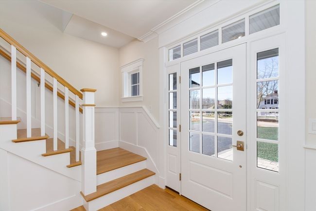 116 Winthrop St, House other with 4 bedrooms, 4 bathrooms and 6 parking in Medway MA | Image 5