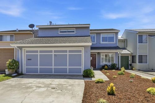 39 Saint James Ct, Daly City, CA, 94015-2155 | Card Image