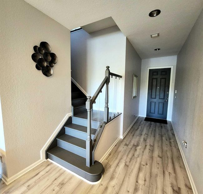 2247 Sw Cape Cod Dr, Condo with 3 bedrooms, 3 bathrooms and null parking in Port St. Lucie FL | Image 27