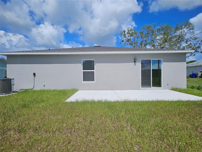 8076 98 Th Ct, House other with 4 bedrooms, 2 bathrooms and null parking in Vero Beach FL | Image 48