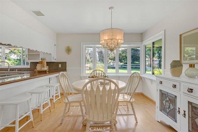 DINING AREA | Image 17