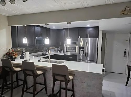 apt-216-404 Nw 68th Ave, Plantation, FL, 33317-7594 | Card Image