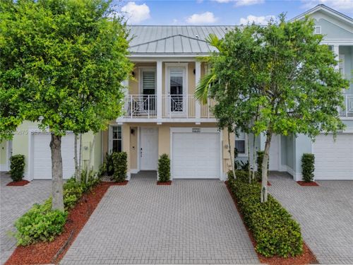 10718 Nw 76th Ln, Doral, FL, 33178 | Card Image