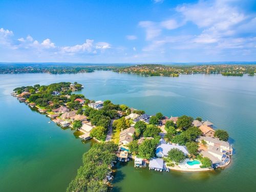 30 Beaver Is, Granite Shoals, TX, 78654-2737 | Card Image