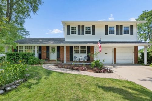 804 N Wente Ct, Palatine, IL, 60074-7152 | Card Image
