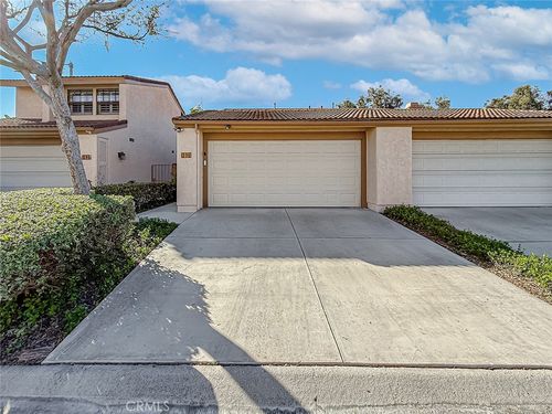 1035 Mchugh Ct, Ventura, CA, 93003 | Card Image