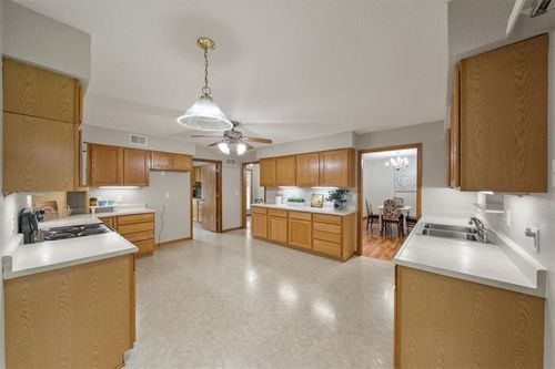 609 Main St, East Lynne, MO, 64743-1005 | Card Image