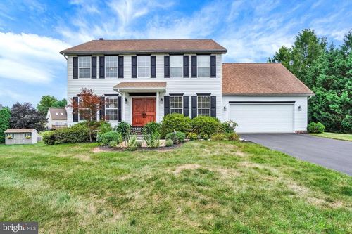 2236 Bernays Dr, YORK, PA, 17404-1364 | Card Image