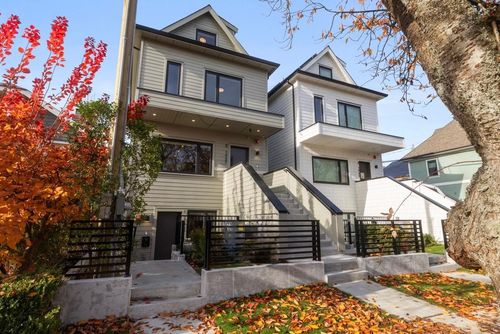 1937 Templeton Dr, Vancouver, BC, V5N4V9 | Card Image