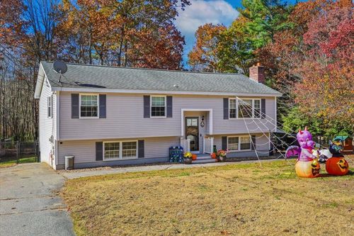 22 Cardinal Ln, Litchfield, NH, 03052-2505 | Card Image