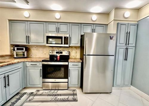 apt-501-2240 N Cypress Bend Dr, Pompano Beach, FL, 33069-5610 | Card Image