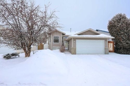77 Duval Cres, Red Deer, AB, T4R2Y6 | Card Image