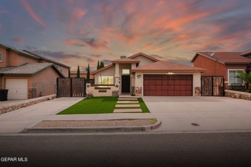 477 Winter Spring Pl, Horizon City, TX, 79928-2508 | Card Image