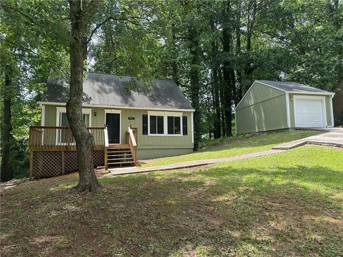 4911 Martins Crossing Rd, Stone Mountain, GA, 30088-1915 | Card Image