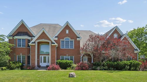 39571 Orchard Bluff Ln, Wadsworth, IL, 60083-9115 | Card Image