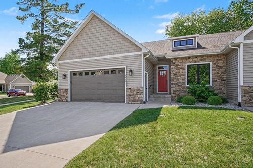 5409 Greenridge Dr, Midland, MI, 48640-2288 | Card Image